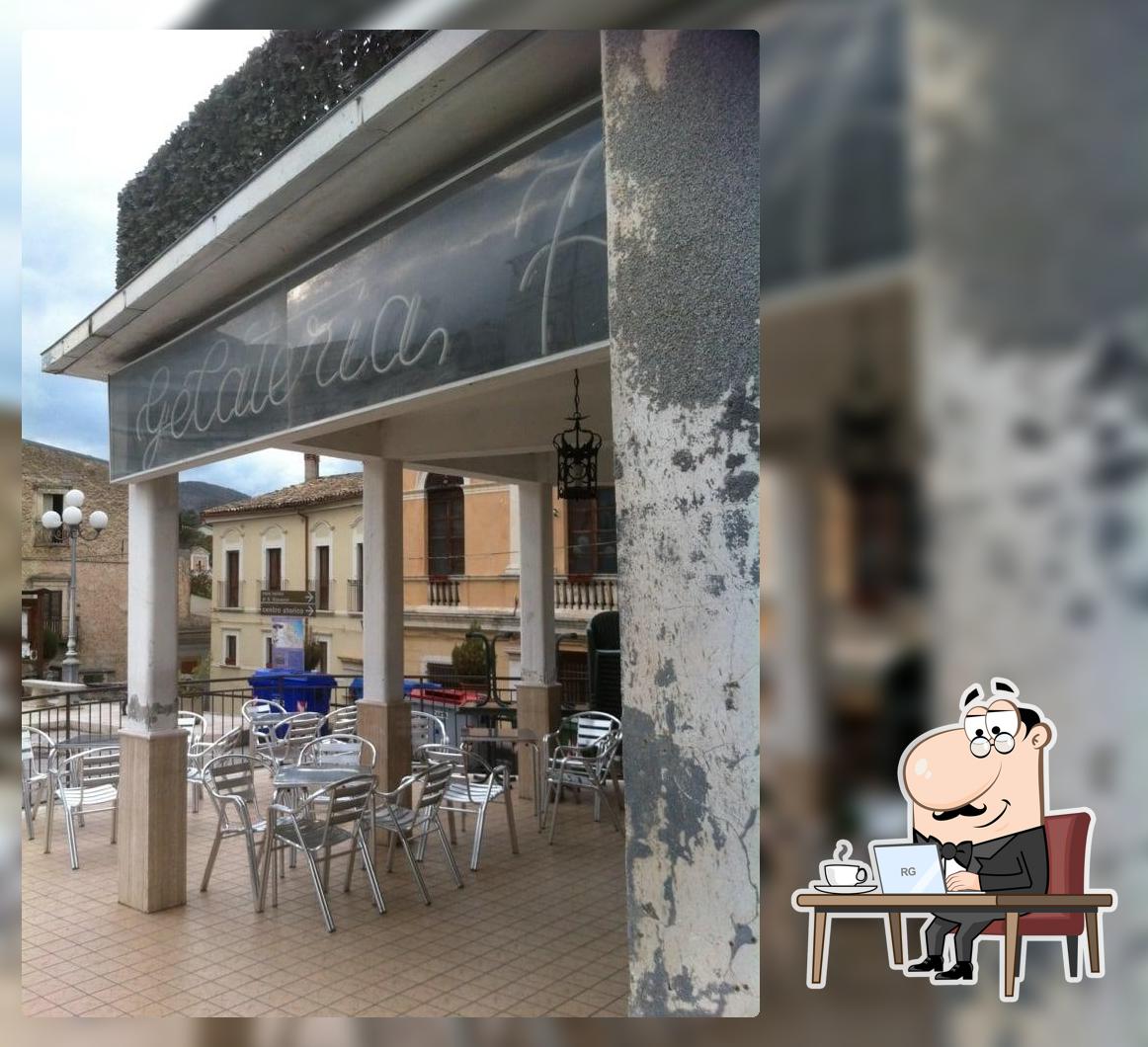 Caffè Gelateria 77
