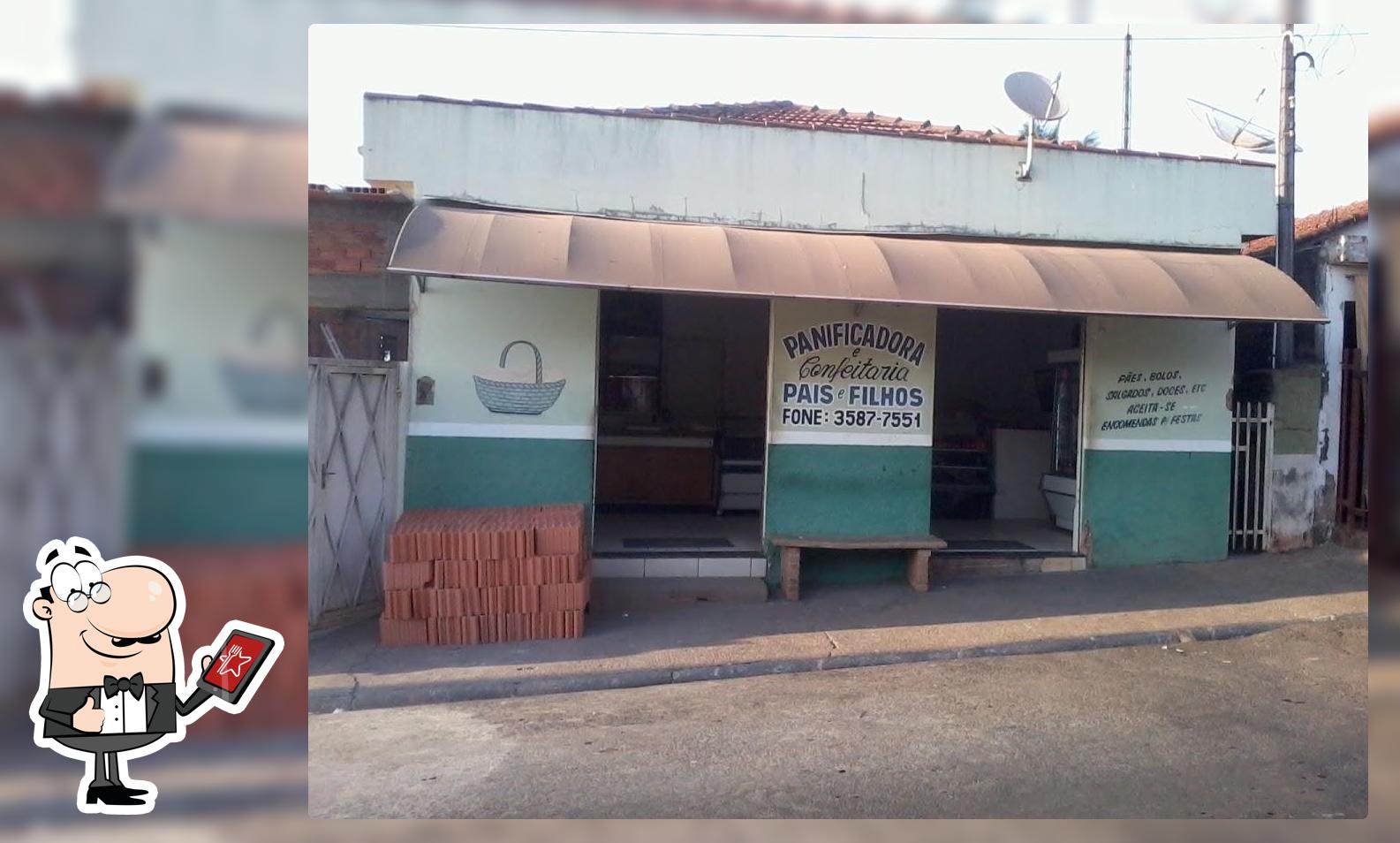 Panificadora e Confeitaria Pais e Filhos