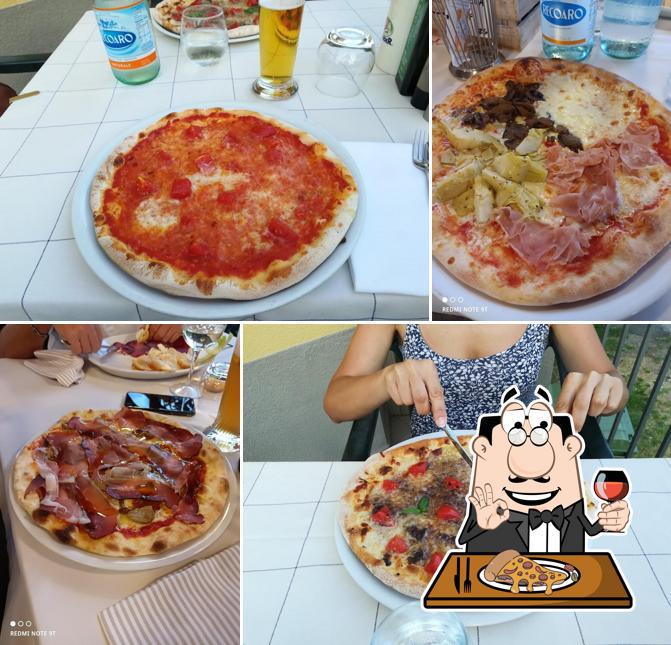 Prova una pizza a Trattoria La Mora