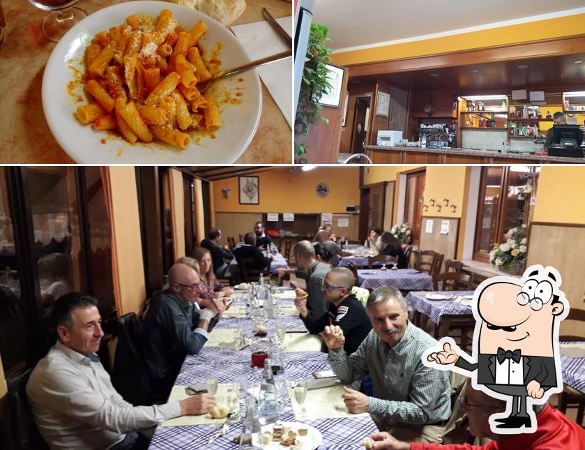 La interni e cibo del ristorante