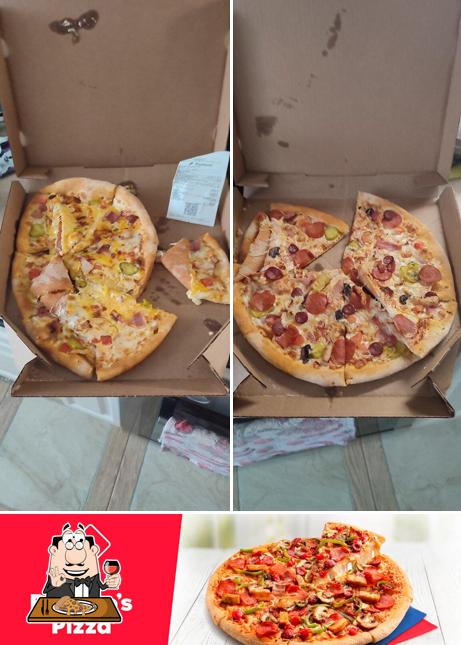 Order pizza at Domino Pizza