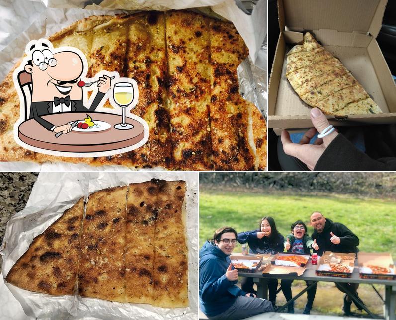 Tuscan Stone Pizza, 5530 E Lake Sammamish Pkwy SE in Issaquah