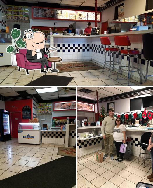 Mr. J's Hot Dogs & Gyros in Ottawa Restaurant menu and reviews