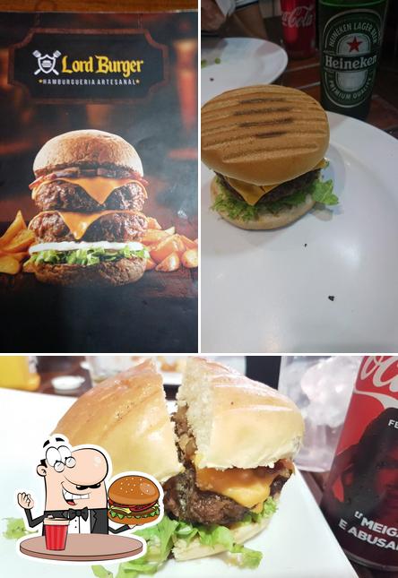 Consiga um hambúrguer no Lord Burger Guará