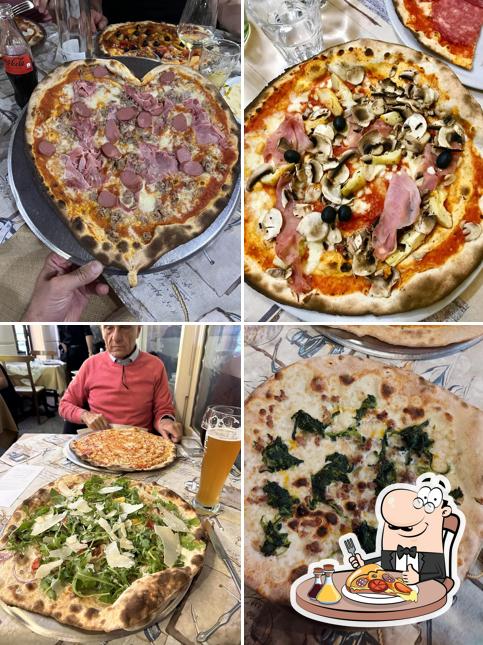 Ordina una pizza a Ristorante Pizzeria Le Volpi
