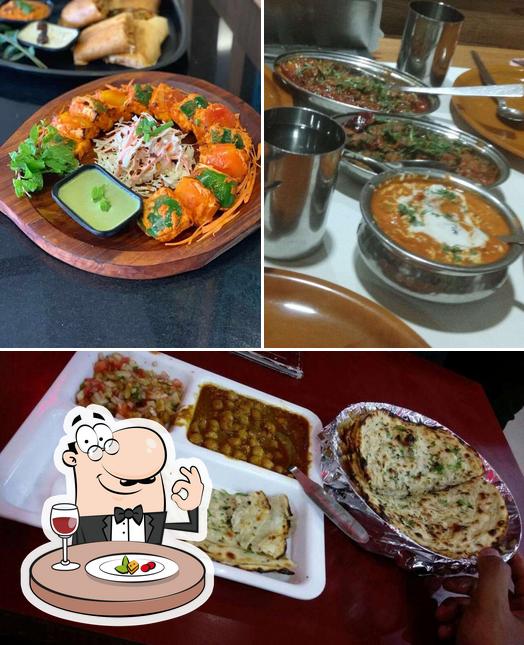 Meals at Naveen's Bapu Ki Kutia