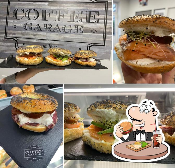 Prova un hamburger a Coffee Garage