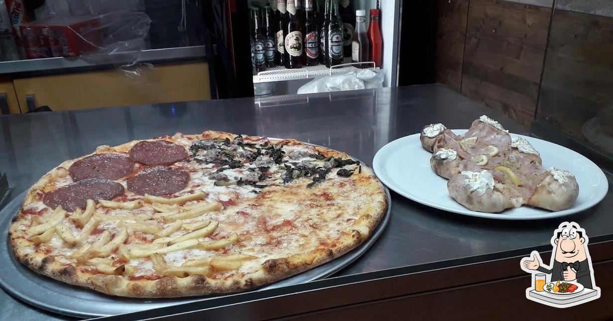 Platti al Pizzeria L'antico Ritrovo