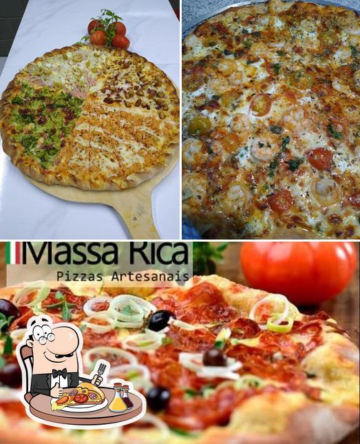 Escolha pizza no Massa Rica Pizzaria