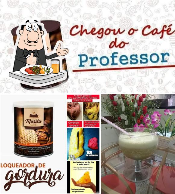 Confira a imagem mostrando comida e interior a Café Marita