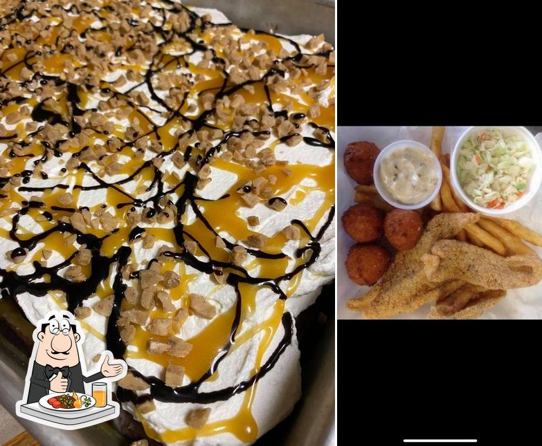 Mackey’s Catfish, shopping center, 2300 W Main St in Russellville