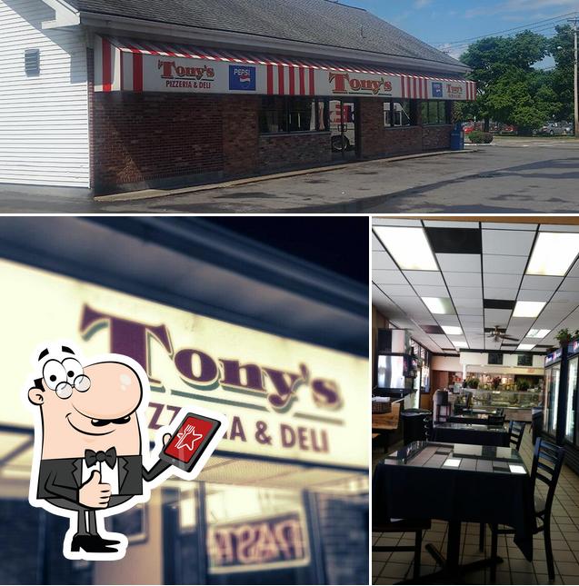 Tony's Pizzeria, 23 Burrstone Rd in Utica Restaurant menu and reviews