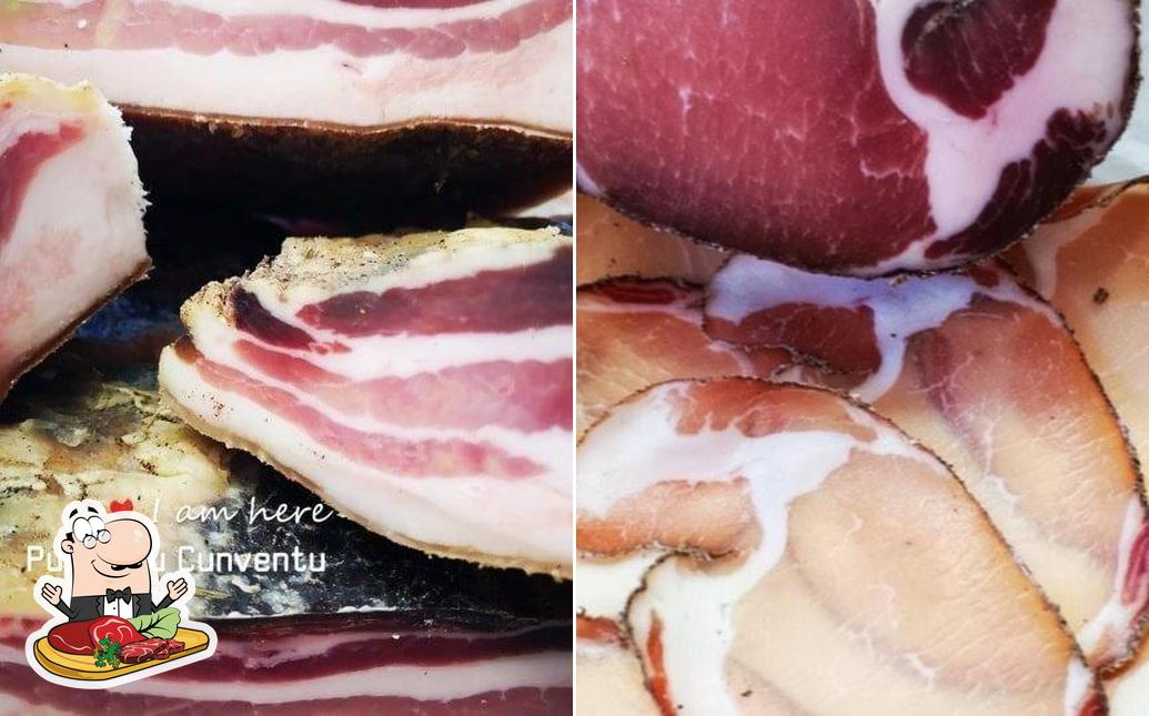 Prova i un pasto a base di carne a Agriturismo Punta Su Cunventu