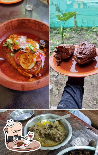 Try out meat dishes at Mankudam - മൺകുടം ഷാപ്പ്