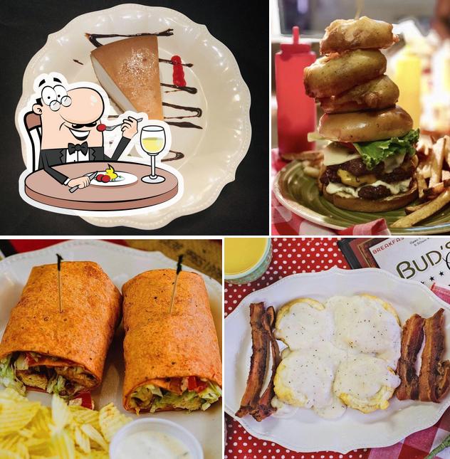 Farmhouse Grill in Munday Restaurant menu and reviews