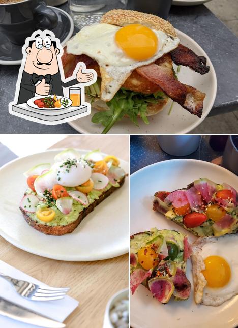 Ruby's Cafe - East Village, 198 E 11th St in New York City - Restaurant ...