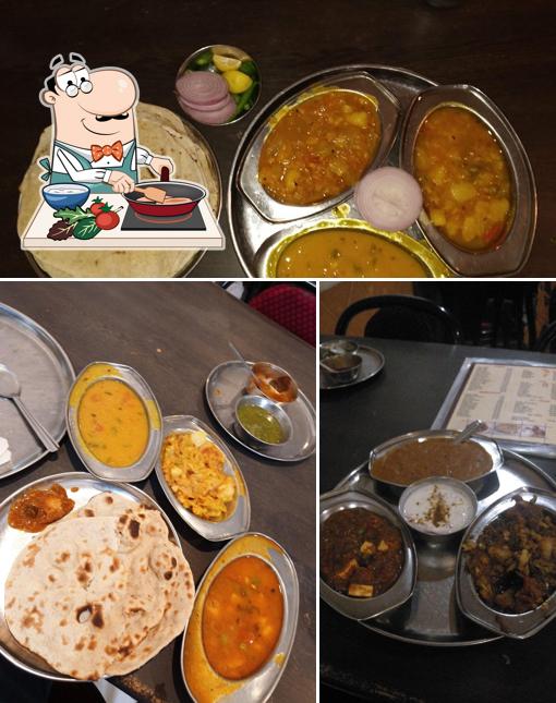 Chicken curry at Golden Restaurant