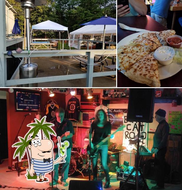 Buckit Grill & Pub in Buckfield Restaurant menu and reviews