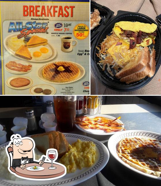 Waffle House, 1718 US52 North in Albemarle Restaurant menu and reviews