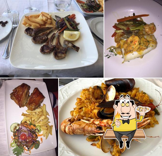 Get seafood at Son Tomàs