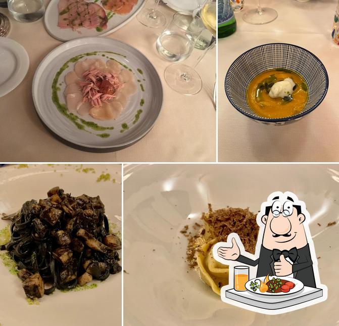 Еда в "L’Osteria di Santa Marina"