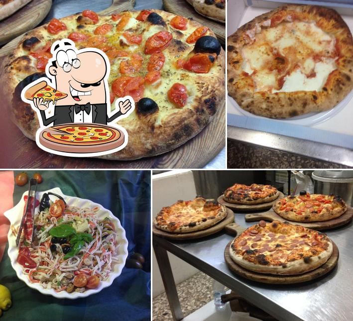 Scegli tra le svariate varianti di pizza