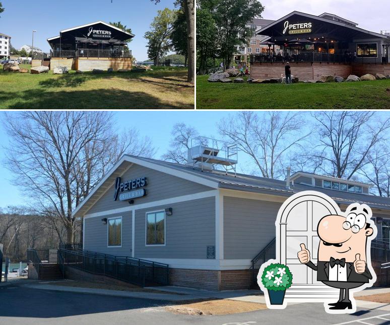J.R. Cash's Grill & Bar in Mount Holly Restaurant menu and reviews
