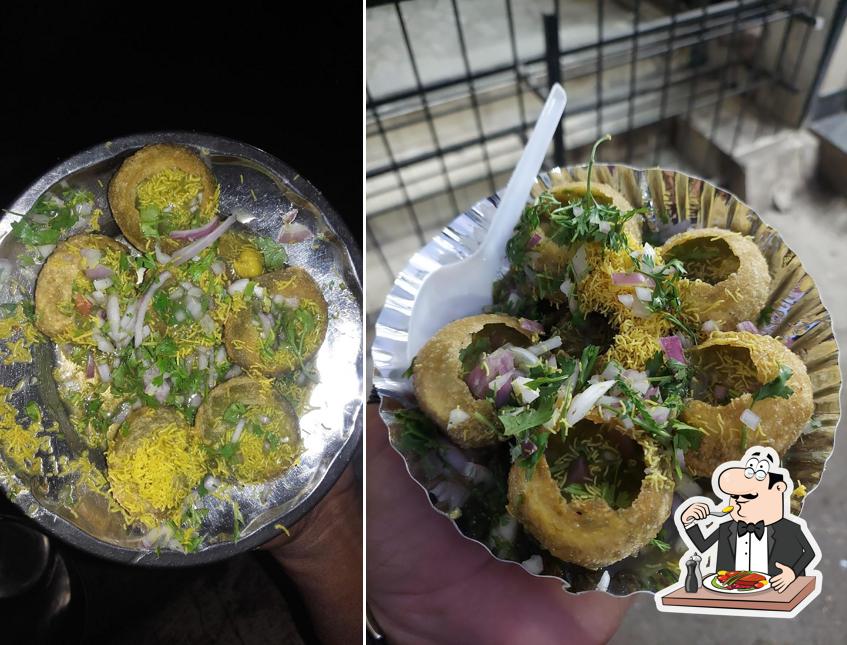 Food at Sunil Bhel