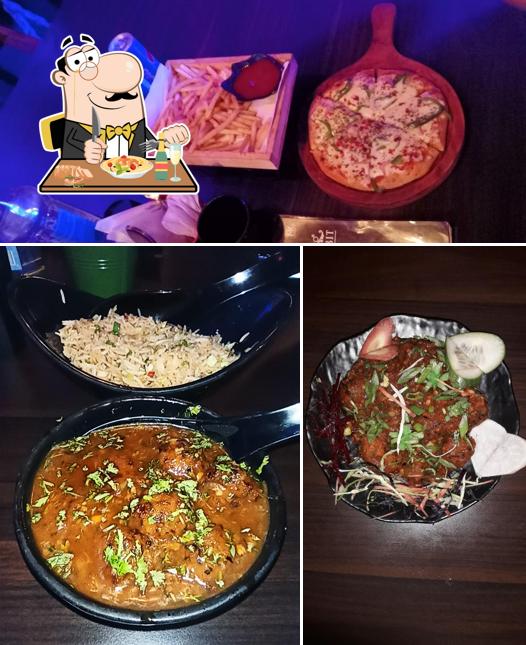 Food at House of Hobbit