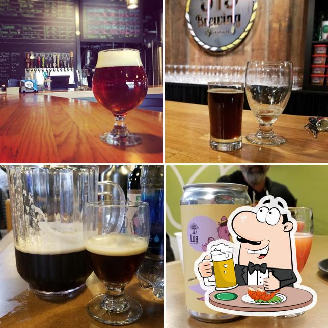 515 Brewing Company serves a selection of beers