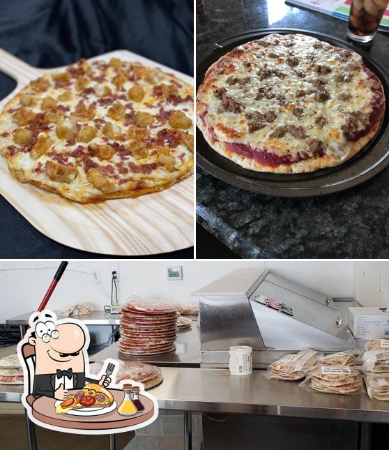 Eaton’s Fresh Pizza West Bend, 830 E Paradise Dr in West Bend