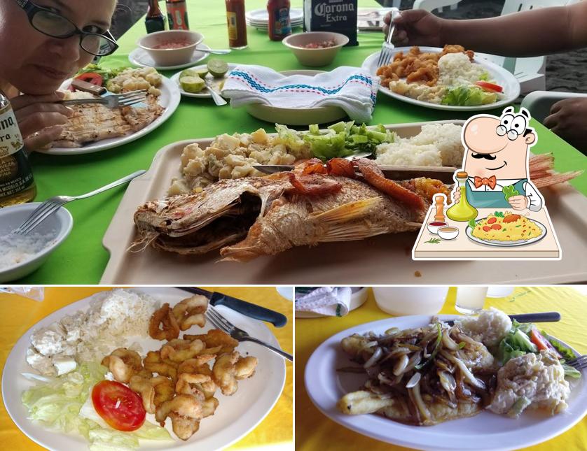 Meals at Las Hamacas Del Mayor, S.A. De C.V