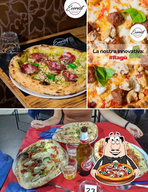 Ordina una pizza a Pizzeria Everest