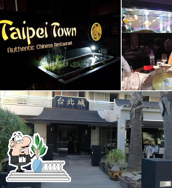 Voici l’image affichant la extérieur et comptoir de bar sur Taipei Town Restaurant