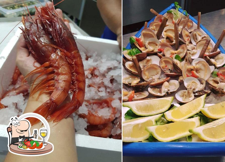 Commandez de nombreux plats à base de fruits de mer servis par Osteria Del Crudo