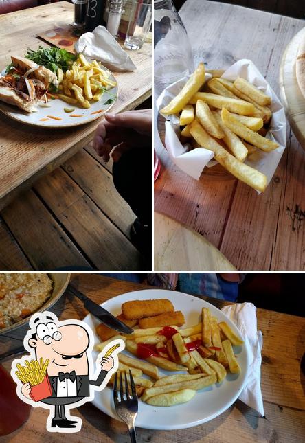 Taste fries at Grounded Chippenham