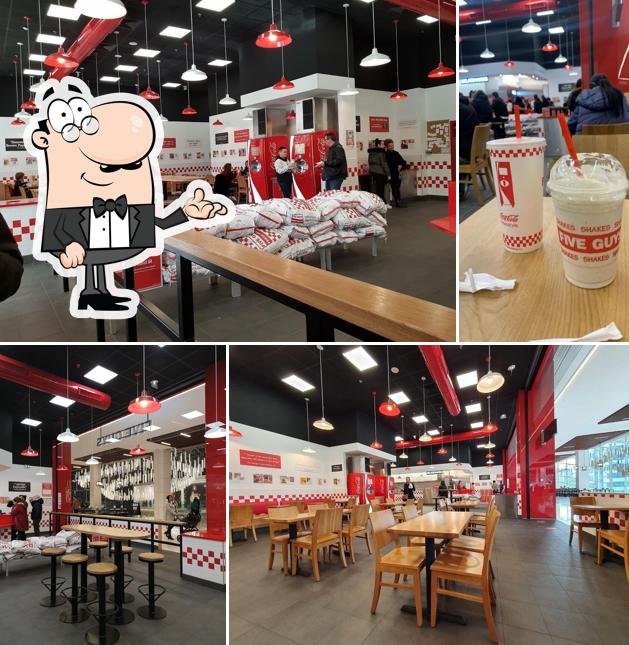 Découvrez l'intérieur de Five Guys Créteil Soleil