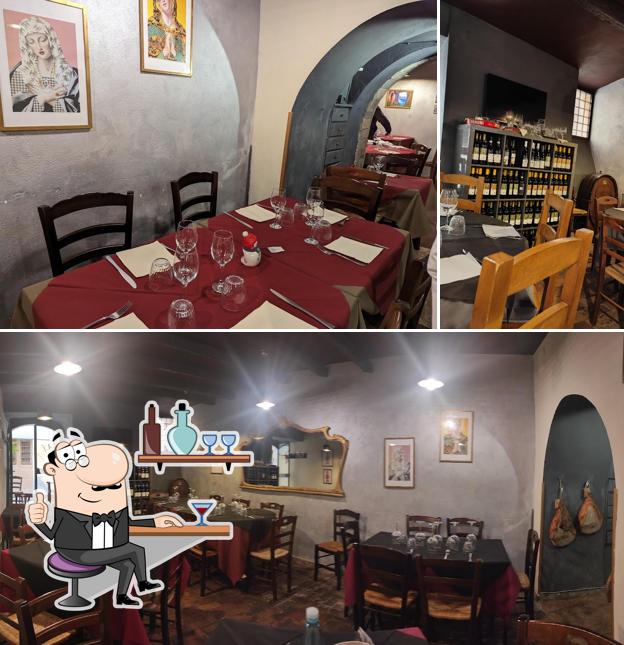 Gli interni di Osteria Da Mauretto