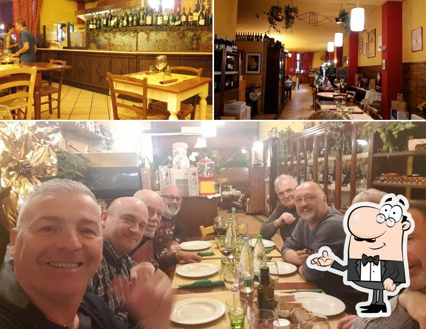 Dai un'occhiata agli interni di Osteria Enoteca Coccolino