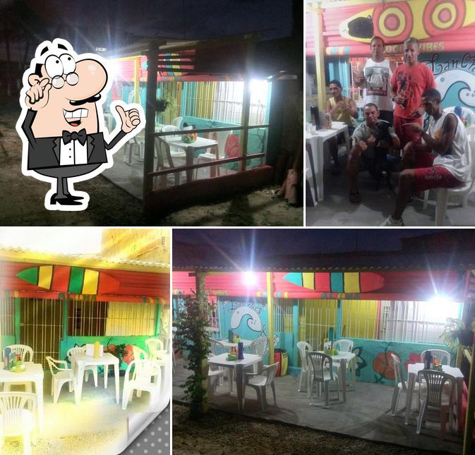 O interior do Lanches SURF POINT