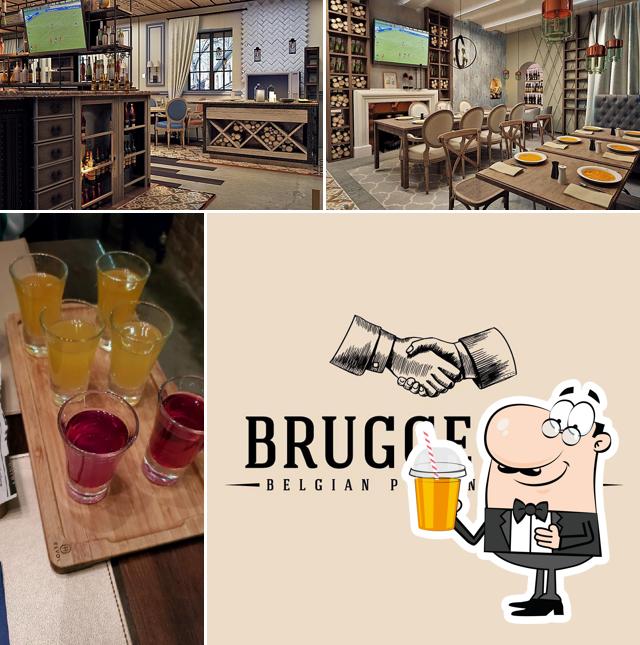 Disfrutra de tu bebida favorita en Brugge Pub