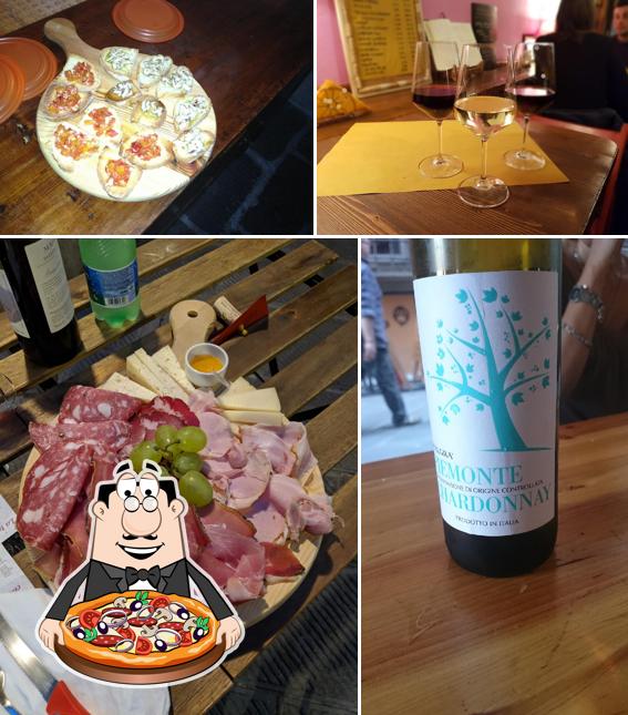 Prenez des pizzas à Enoteca Vicolo Divino