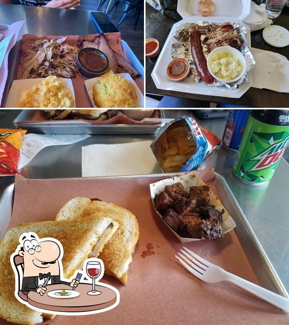 Hole in the Wall Grill, 105 S Main St in Kouts Restaurant reviews