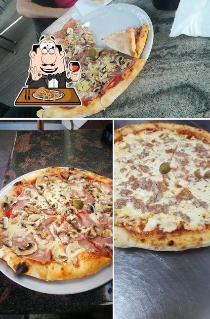 Order pizza at Bistro Rene