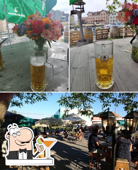 La immagine della bevanda e interni di Station 9322, Route 66