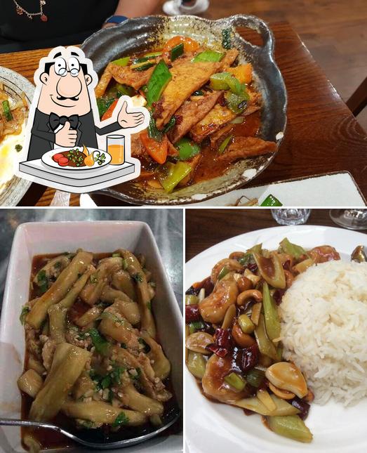 Еда в "The Sichuan Restaurant"