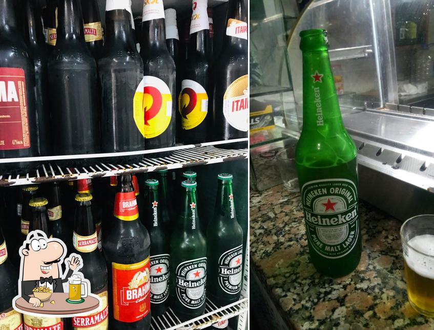 Restaurante Hora Da Bola serve uma gama de cervejas