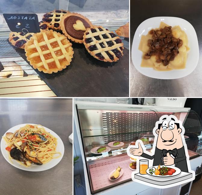 Cibo al Caffè del Colle-Cucina e Tabacchi-