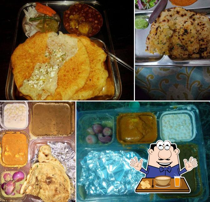 Food at Apna Dhaba Old