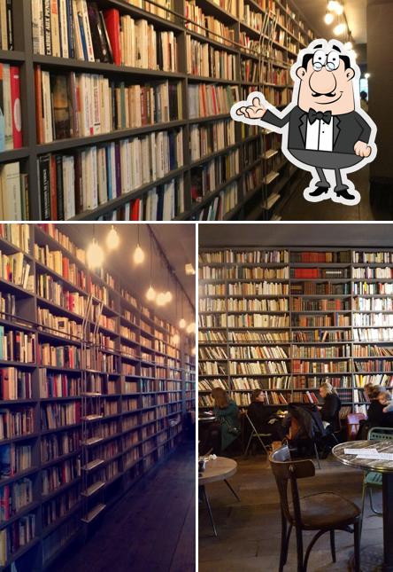 L'intérieur de Used Book Café